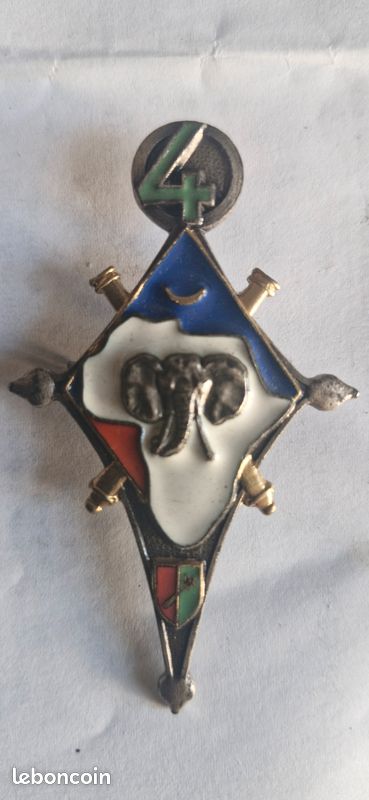 INSIGNE 6° BATTERIE 54° RA REGIMENT ARTILLERIE HYERES Original EUR 14