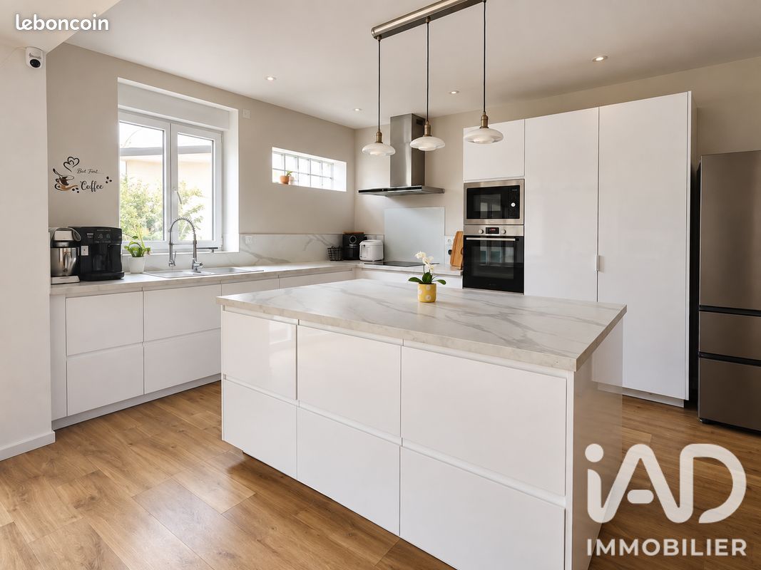 Maison 5 pièces 132 m² · à Saint-Memmie · 132 m² · 249 000 €