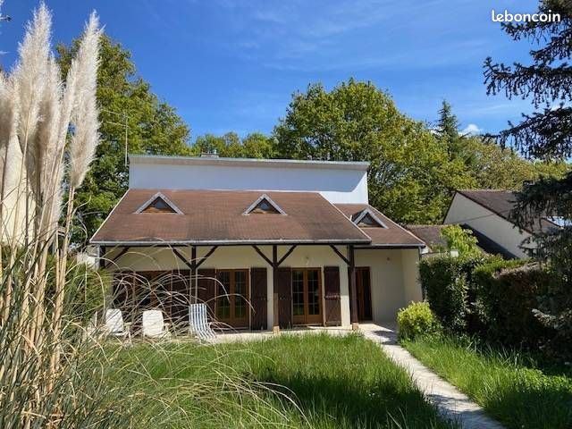 Maison 6 pièces 146 m² · à Yerres · 146 m² · 449 000 €
