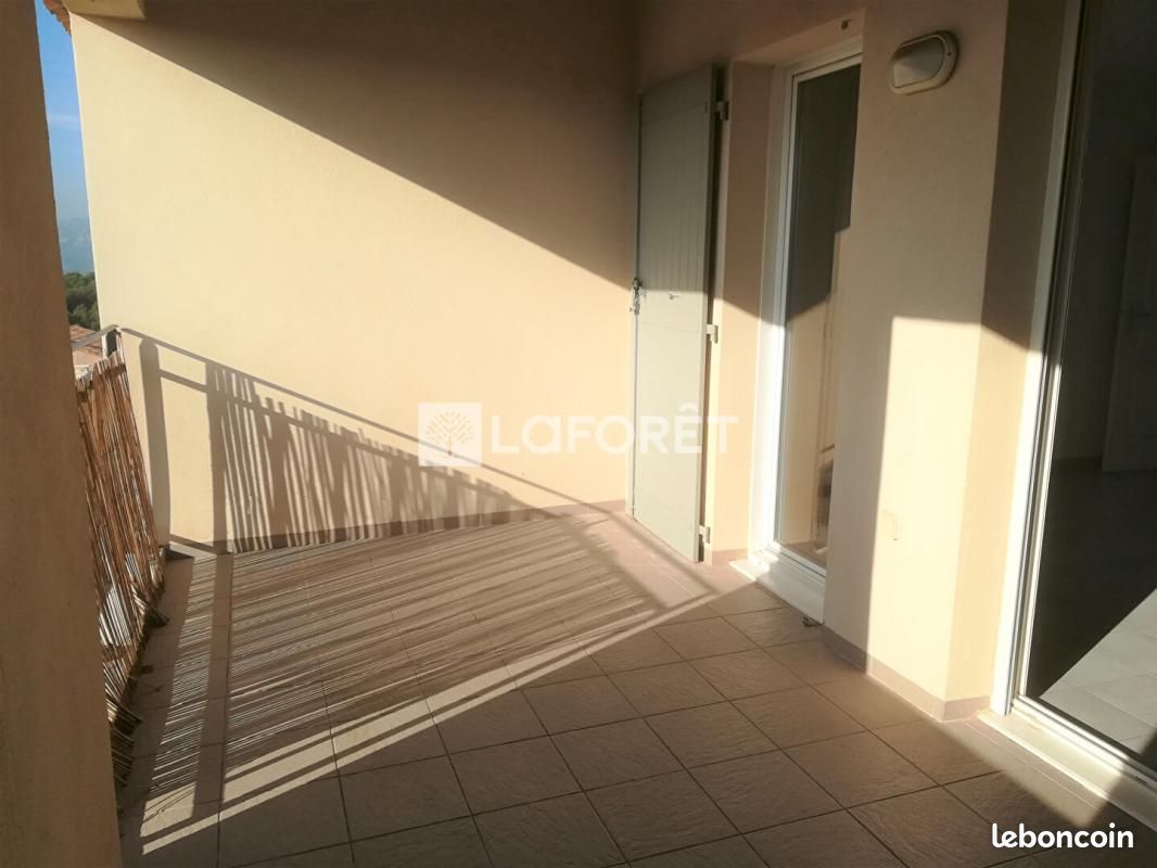 Appartement 2 pièces 40 m² · à Mallemort · 40 m² · 755 €