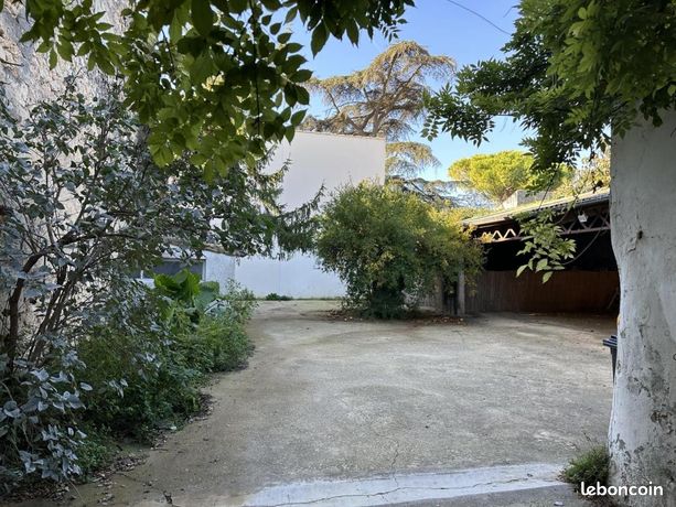 Maison 10 pièces 270 m²