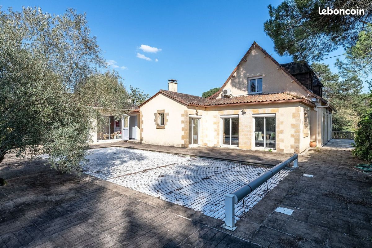 Maison 8 pièces 192 m² · à Coulounieix-Chamiers · 192 m² · 455 000 €