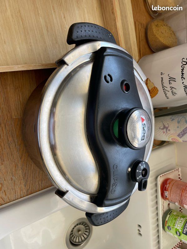 ANCIENNE COCOTTE MINUTE BSGDG en alu autocuiseur EUR 40,00 - FR