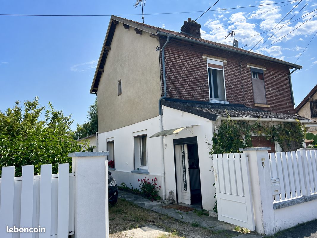 Maison 3 pièces 97 m² · à Tergnier · 97 m² · 110 000 €