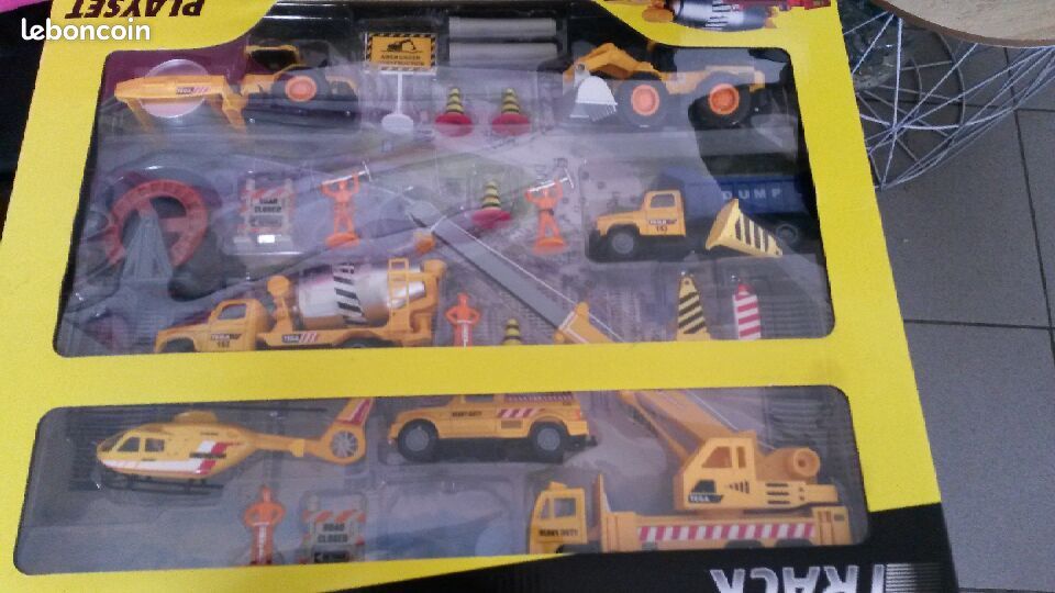 Set de 25 véhicules SPEEDTRACK neuf (image 1)