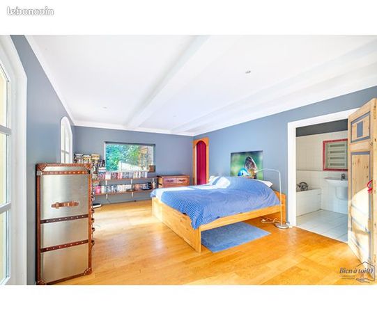 Propriété 6 pièces 171 m² — 6