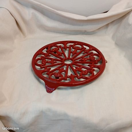 Ancien Repose-plat En Fonte émaillée Rouge – Trivet Cuisine Rétro Vintage