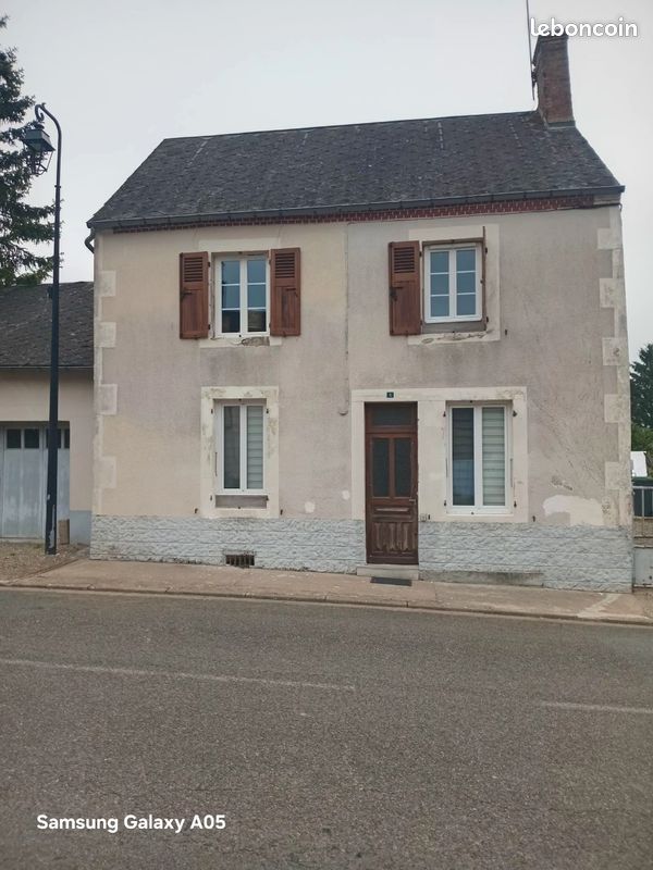 Maison 3 pièces 112 m² · à Saint-Saturnin · 112 m² · 50 000 €