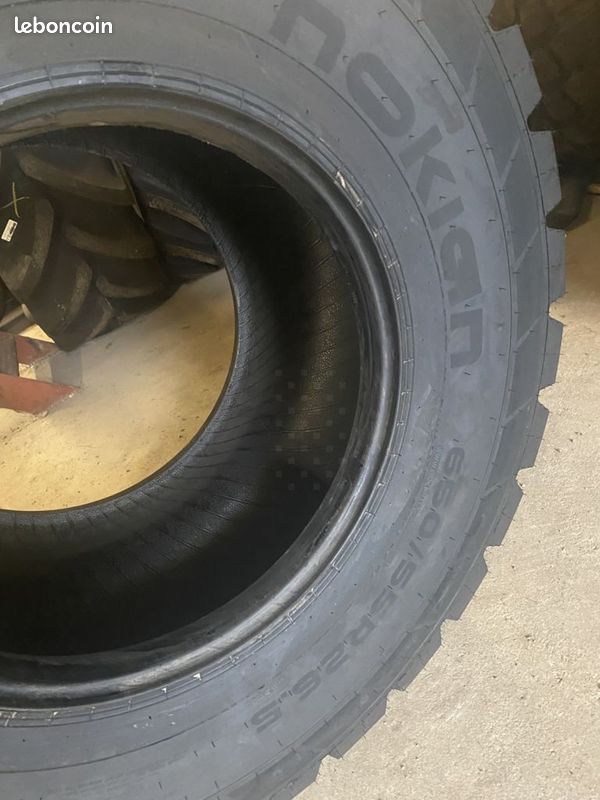 Nokian 650/55R26.5 (image 2)
