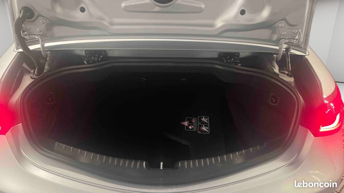 MERCEDES CLE Cabriolet 200 9G-Tronic AMG Line (image 12)