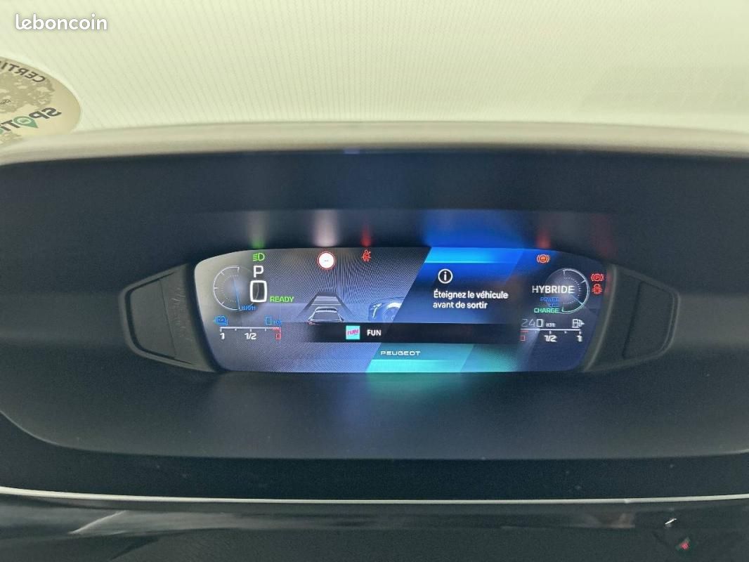Peugeot 408 PHEV 225 e-EAT8 - Allure Pack (image 10)