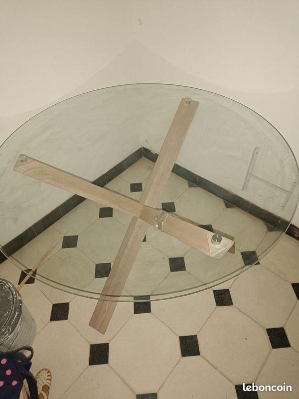 Table ronde Design en verre (image 3)