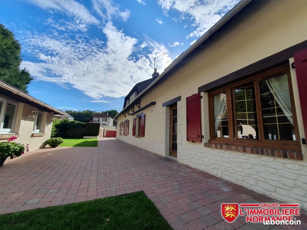 Maison 6 pièces 170 m² · à Saint-Pierre-lès-Elbeuf · 170 m² · 364 900 €