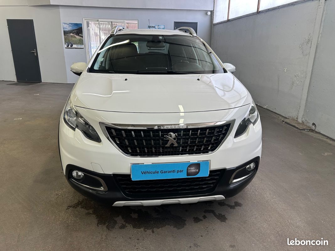 Peugeot 2008 1,5 BLUE HDI 100 CH Allure Carplay (image 8)