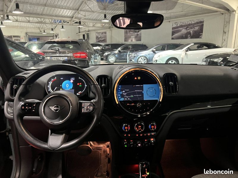 Mini COUNTRYMAN COOPER D 150CH BUSINESS DESIGN ALL4 BVA8 (image 17)