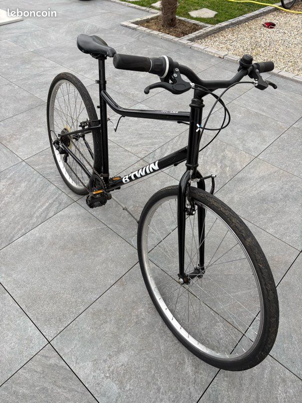 Vélo B'TWIN Riverside 100 adulte Vélos