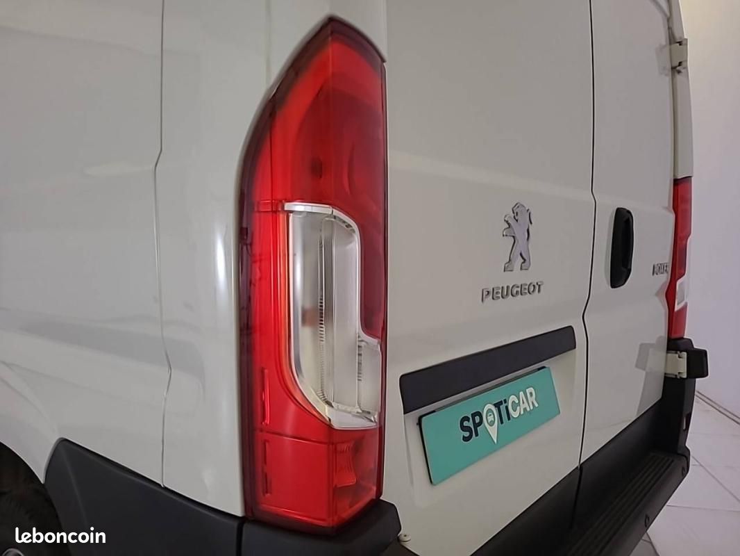Peugeot Boxer FOURGON TOLE 3.3 T L2H2 BLUEHDI 120 S&S BVM6 (image 15)