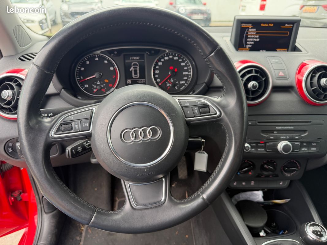 AUDI A1 1.2 TFSI 86 CH PACK S LINE EXT / SIEGES CHAUFFANTS / CLIm (image 10)