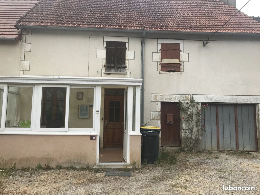 Appartement 4 pièces 66 m² · à Coulonges-les-Hérolles · 66 m² · 32 000 €