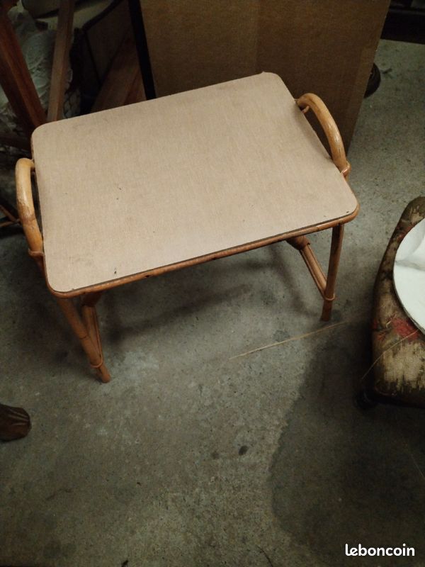 Table vintage (image 1)