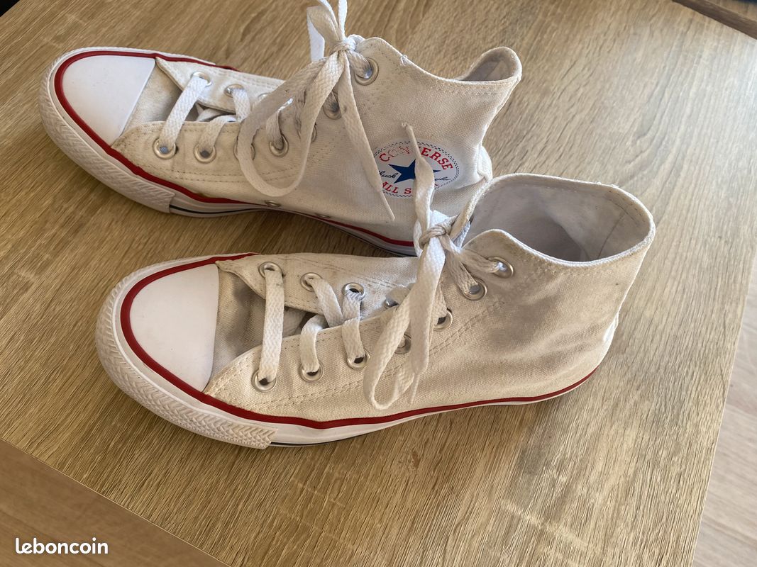 Converses blanches hautes femmes taille 37 (image 1)