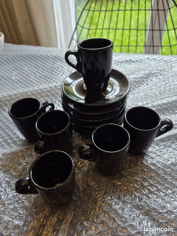 Lot de 6 tasses à café + soucoupes – Carte Noire – Style épuré (image 1)