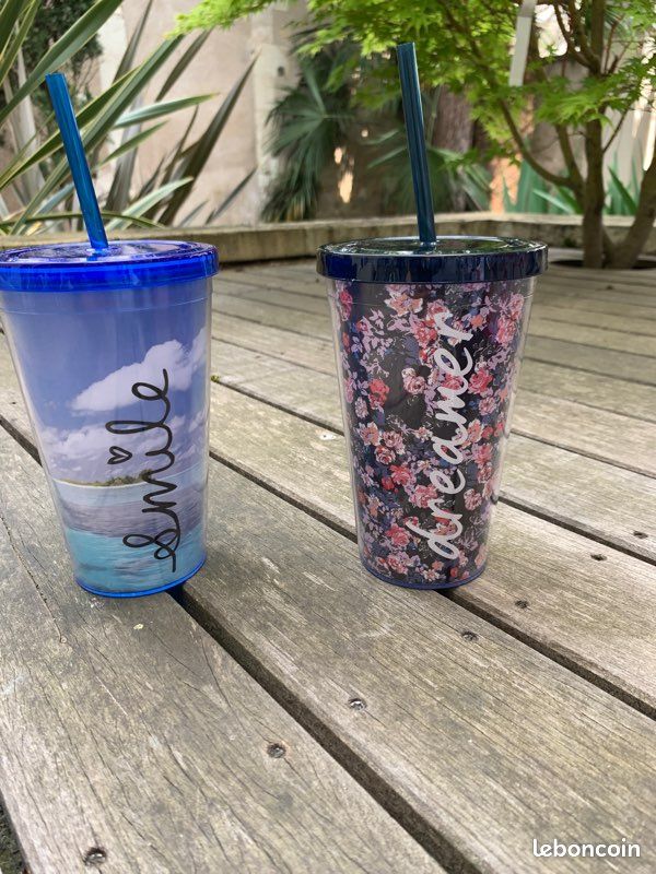 2 Verres plastiques (image 1)