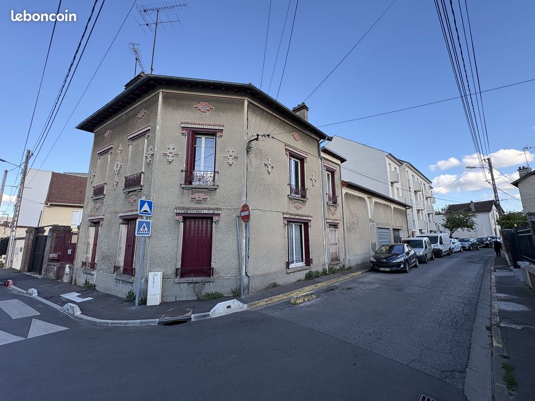 Immeuble 7 pièces 126 m² · à Sarcelles · 126 m² · 689 000 €