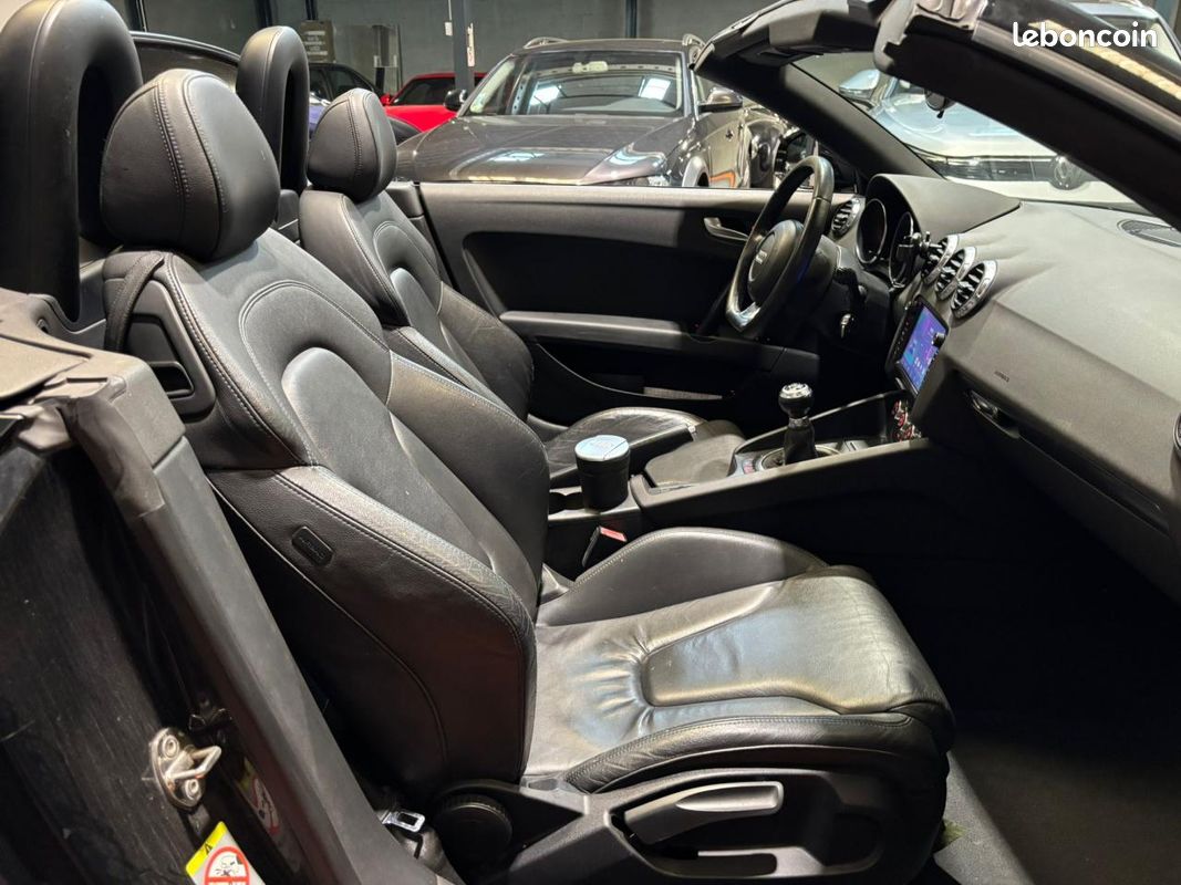 AUDI TT Roadster 2.0 TFSI - 200CV - ENTRETIEN SUIVI - CARPLAY (image 22)