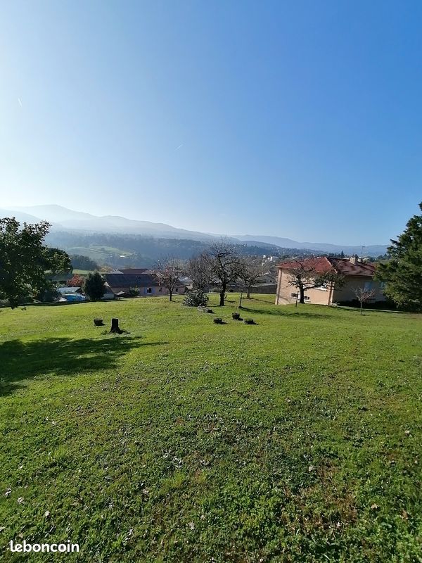 Terrain constructible 1775 m2 sur Annonay · 125 000 €
