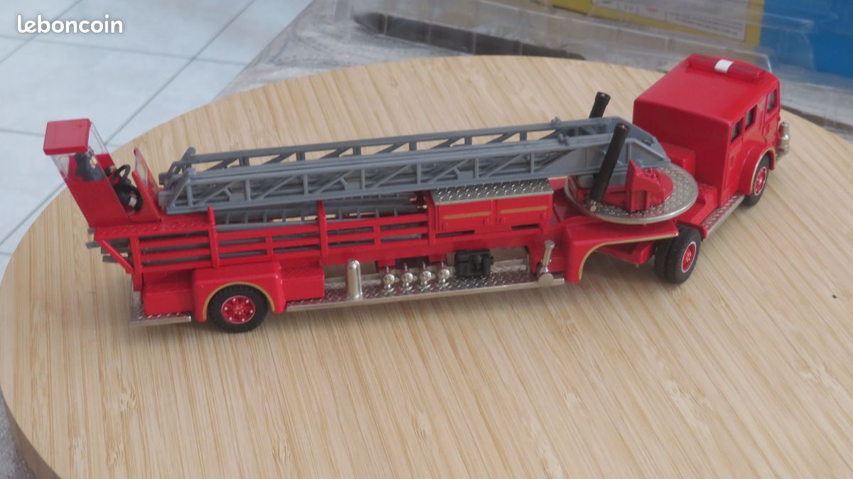 Miniature pompiers boston 1/50 Corgi (image 7)