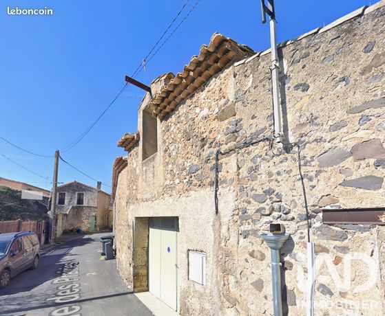 Parking/box 88 m² Nizas