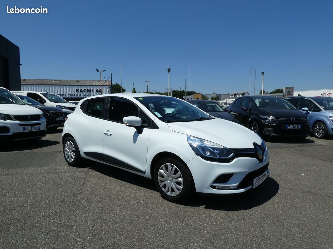 Renault CLIO IV 1.5 DCI 75CH ENERGY BUSINESS E6C (image 2)