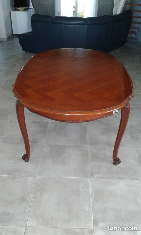 Table de salle à manger en merisier massif (image 1)