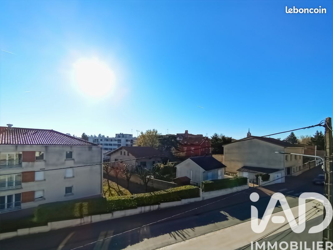 Appartement 2 pièces 51 m² · à Feurs · 51 m² · 55 000 €