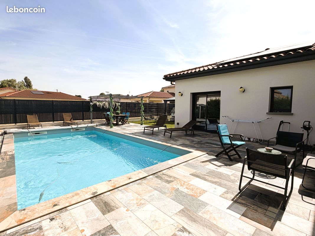 Maison 5 pièces 128 m² · à Bâgé-Dommartin · 128 m² · 390 000 €