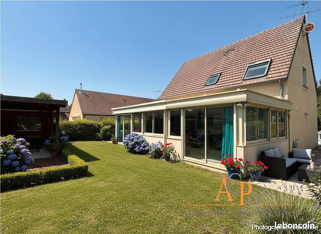Maison 5 pièces 127 m² · à Mézidon Vallée d'Auge · 127 m² · 242 000 €