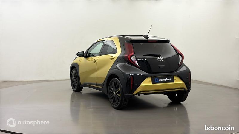 Toyota Aygo X 1.0 VVT-i 72ch Air Collection S-CVT MY24 (image 8)