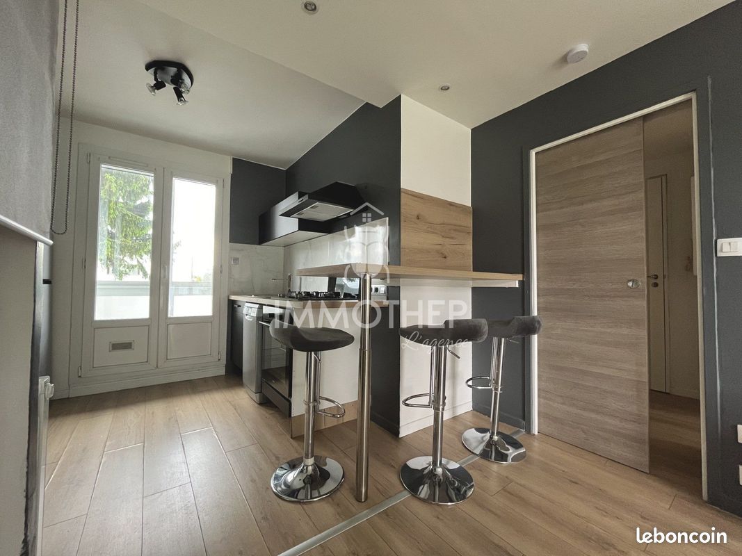Appartement 3 pièces 51 m² · à Saint-Martin-d'Hères · 51 m² · 750 €