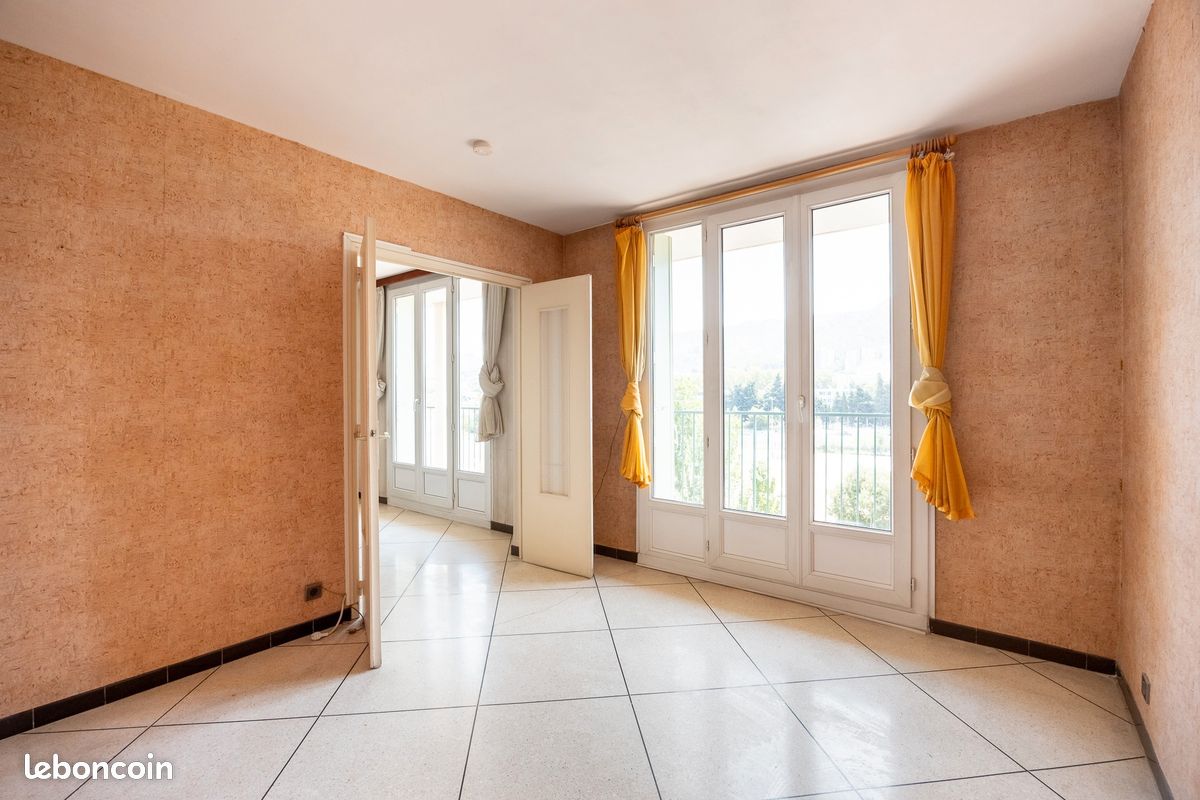 Appartement 4 pièces 78 m² · à Marseille · 78 m² · 185 000 €