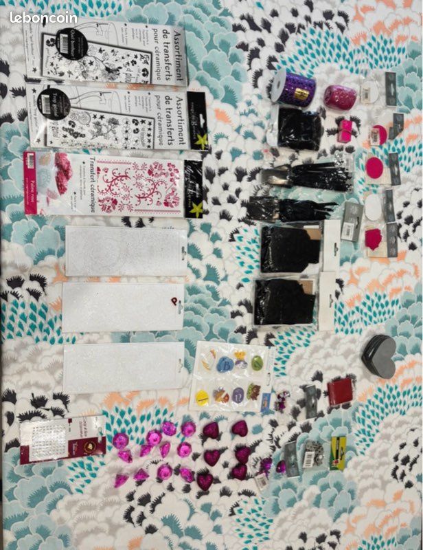 Lot de scrapbooking (image 1)