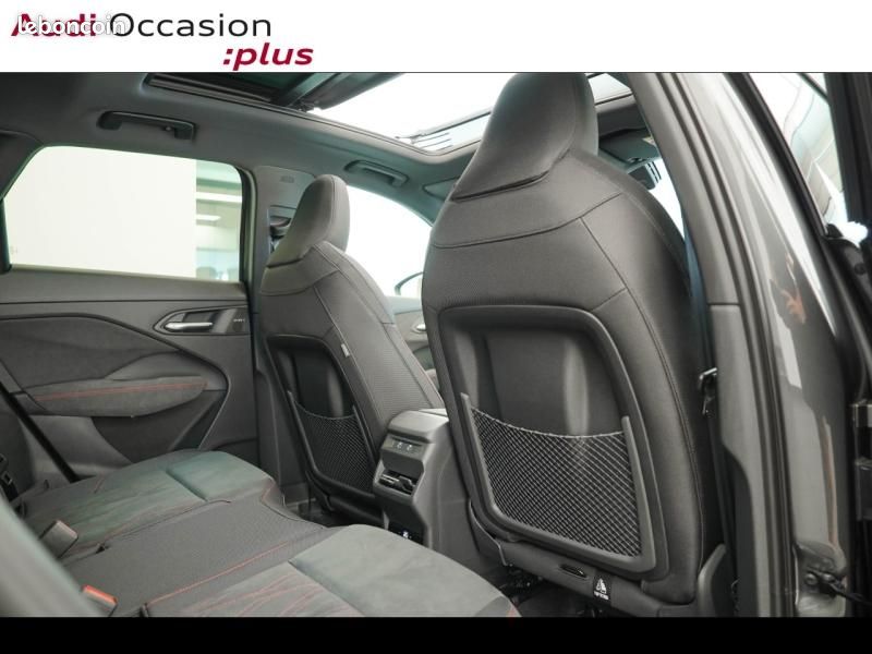 Audi Q3 1.5 TFSI 150ch Hybride S line S tronic 7 (image 13)