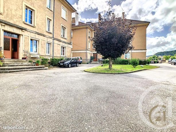https://img.leboncoin.fr/api/v1/lbcpb1/images/6c/eb/88/6ceb88609402ccc79d104563dfc308e7cc4e2165.jpg?rule=ad-image