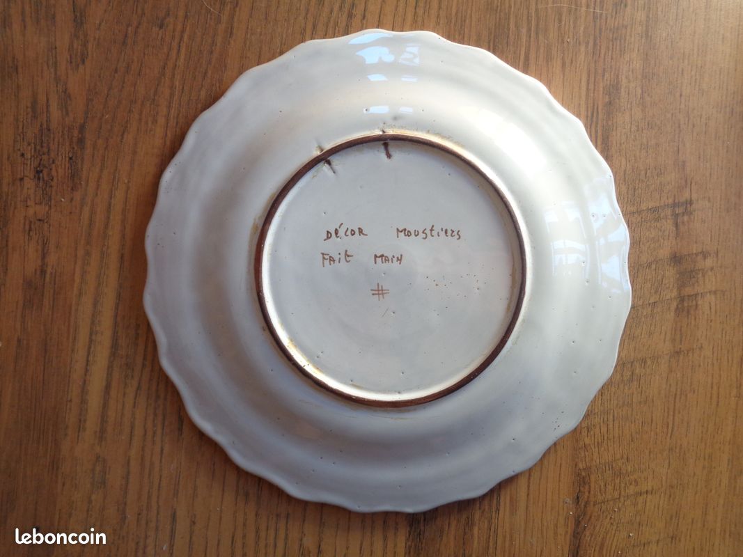 MOUSTIERS assiette en faïence émaillée camaïeu vert ANCIEN 19 /début 20ème siècle (image 2)