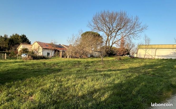 Terrain 1 110 m² Montech