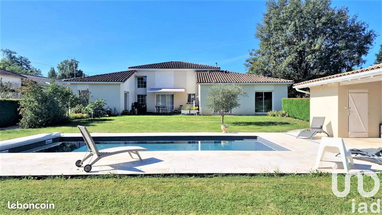 Maison 6 pièces 157 m²