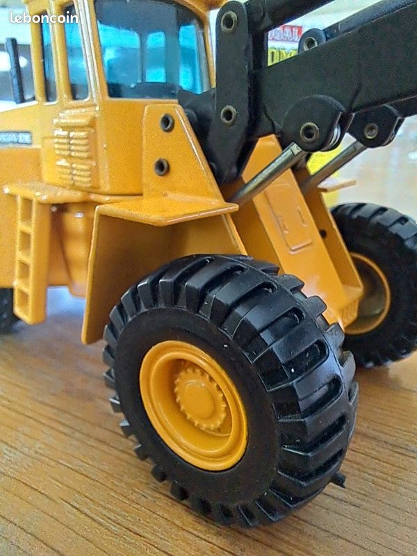 JOAL Chargeur Bulldozer VOLVO BM 46008 - Miniature Chantier, Occasion Bon état