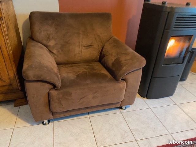 Canapé et fauteuil (image 7)