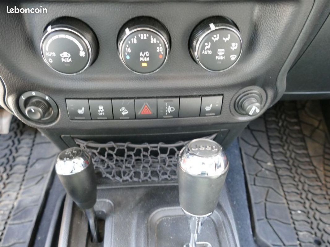 JEEP WRANGLER 3.2 CRD 200 Ch SAHARA BVA (image 16)