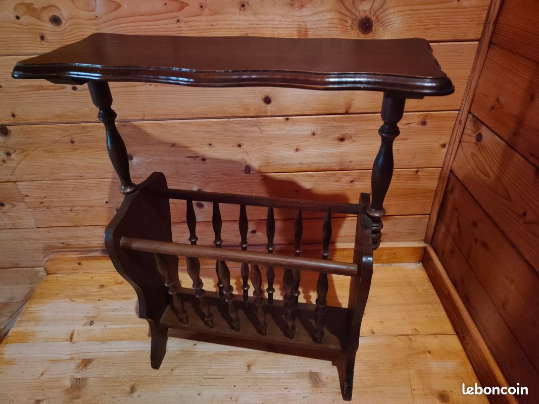 Porte-revues vintage bois avec tablette – meuble bout de canapé (image 3)